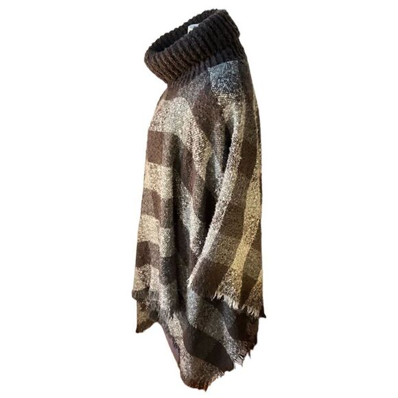 Boucle turtleneck plaid poncho pullover. Autumn, renfaire, house of the dragon! - Picture 3 of 9